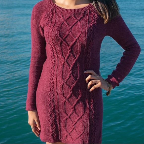 Hollister Burgundymaroon Cable Knit 